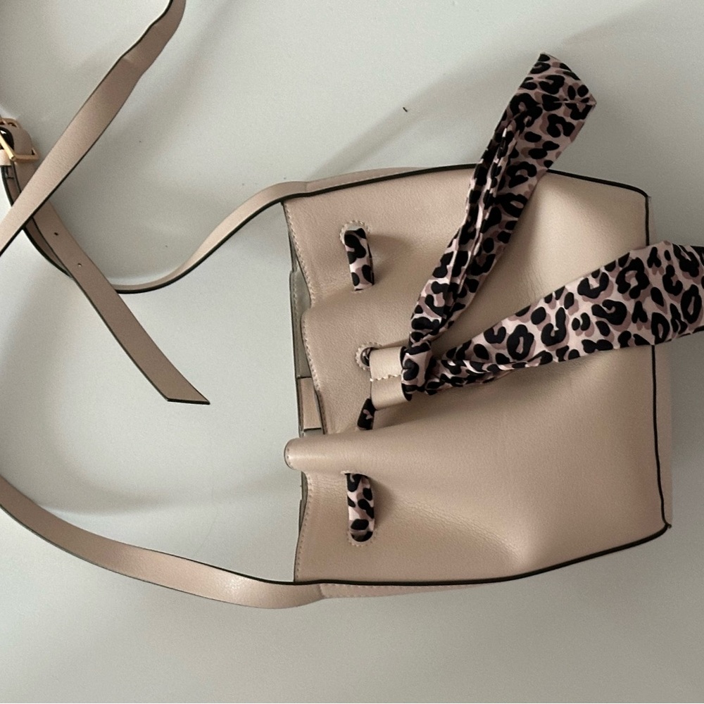 H&M crossbody